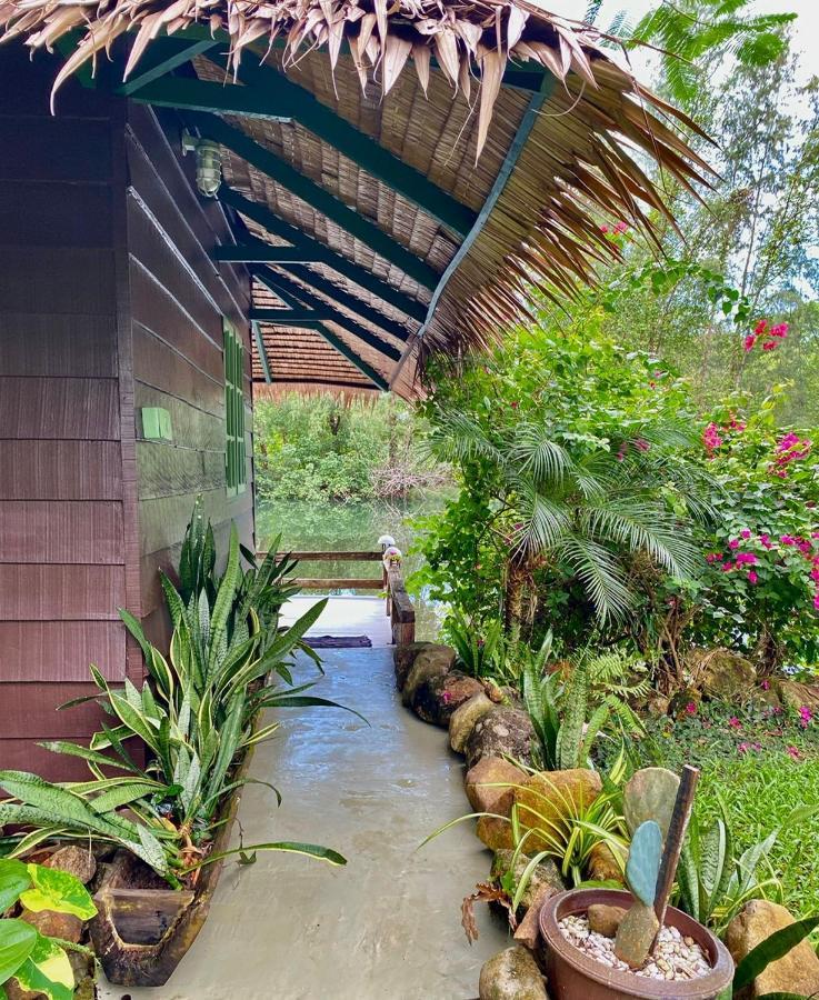 Maddekehaoo Eco Mansion Bed & Breakfast Koh Chang Bagian luar foto